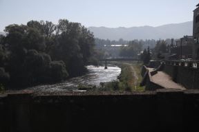 Mondo na Kosovu, reportaža iz Kosovske Mitrovice, 2019: Bez pičvajza i Rajko Delibašić
