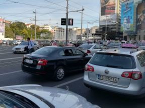 Protest taksista - danas idu u šest kolona do Vlade