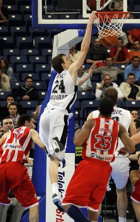 Partizan Crvena zvezda odigrali samo jedan derbi u Beogradskoj Štark areni