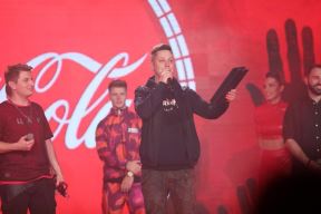 Discovered by Coke finale