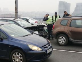 Lančani sudar na Brankovom mostu