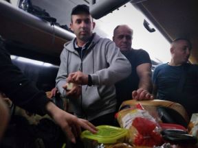 Put za Atina na meč Olimpijakos - Crvena zvezda, Liga šampiona, autobus hrana FOTO