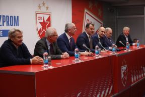 UŽIVO Dejan Stanković trener Crvena zvezda fotografije Stefan Stojanović sportske vesti