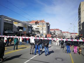 Parkić na Banovom brdu Sačuvajmo naš parkić protest stanara na Banovom brdu