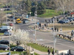 Korona virus Beograd Vidikovačka pijaca puna ljudi