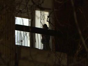 Korona virus u Novom Sadu najnovije vesti operski pevač peva sa terase