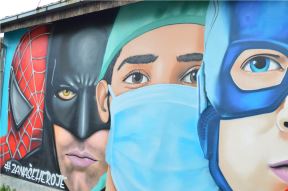 Mural Novi Sad lekari superheroji FOTOGRAFIJE