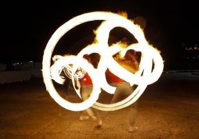 Poi - Ples sa vatrom u Beogradu: Magmus Fire Show FOTOGRAFIJE