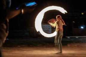 Poi - Ples sa vatrom u Beogradu: Magmus Fire Show FOTOGRAFIJE