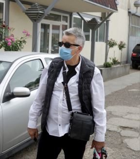 Zvezde Granda Bosanac sa maskom na snimanju