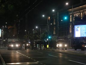 Protest Skupština- incidenti- sukobi s policijom - najnovije vesti