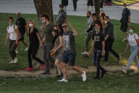 Protesti Beograd Sergej Trifunović napadnut