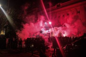 Protesti u Beogradu nasilje ispred Skupštine 8. jul