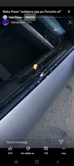 Baka Prase gađali ga jajima 