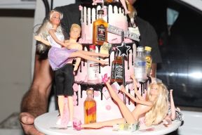 Jelena Karleuša slavi rođendan