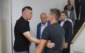 Savo Milošević pozdrav sa igračima Partizan Aleksandar Stanojević prvi trening