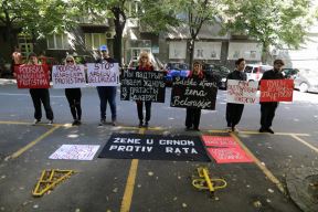 Beograd protest ambasada Belorusije žene u crnom