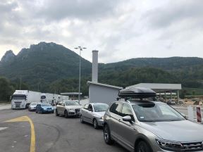srpski turisti korona krizni štab mere crna gora granični prelaz gužve