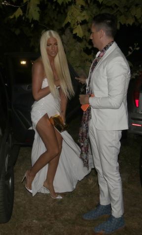 Jelena Karleuša dekolte grudi rodjendan Nataša Bekvalac fotografije