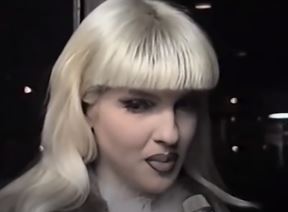 Jelena Karleuša u tangama na motoru