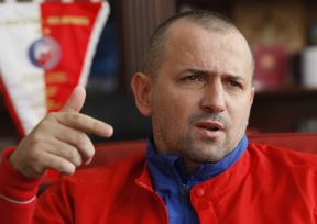 Vladan Lukić 1999. u vojsci za vreme NATO bombardovanja, koreografija Delija