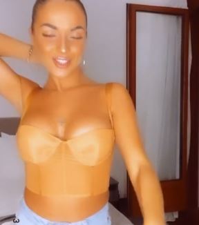 Teodora Džehverović Instagram video tetovaža između grudi