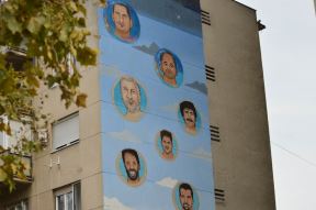 Novi Sad mural košarkaši srbije NBA Nikola Jokić Vlade Divac Prdja Stojaković fotografije