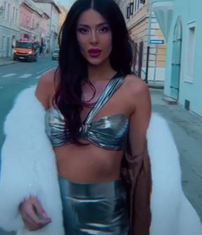anastasija ražnatović u kupacem instagram story gole slike 