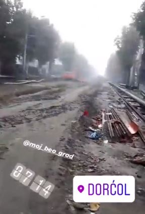 rupa dorcol cara dusana auto upao u rupu radovi rupa rige od fere