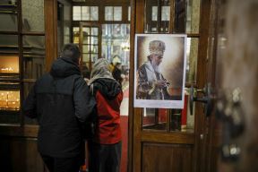 patrijarh irinej preminuo liturgija saborna crkva vernici fotografije