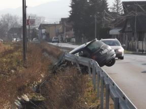 sudar saobracajna nesreca cacak povredjene dve osobe