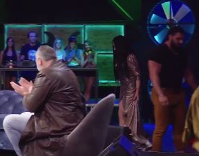 elektra elit prostitucija emisija saran uneli je u krevetu u studio foto