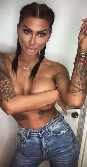 tijana ajfon toples instagram foto