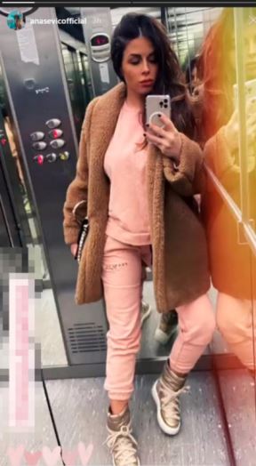 ana sevic telo nakon porodjala instagram foto