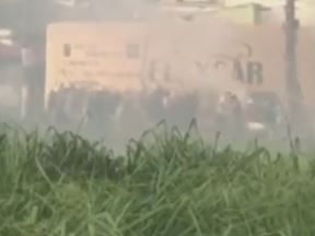 huligani brazil zakazana tuca pistolj baklje sipke santos sao paulo
