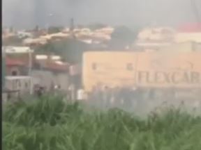 huligani brazil zakazana tuca pistolj baklje sipke santos sao paulo