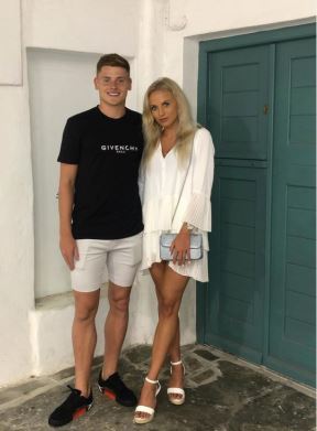 harvi barns lester siti zvezda premijer liga devojka naomi dann instagram plavusa