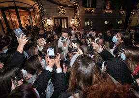 dzan jaman can yaman turski glumac sanjalica lepotan zavodnik veza ljubavni zivot