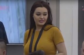 Ana Korać pre plastičnih operacija