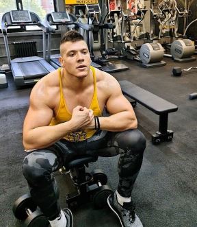 Sloba Radanović ide na liposukciju?