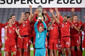 bajern minhen trofeji liga sampiona bundesliga kup nemacke super kup fotografije