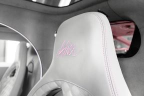 bugatti chiron luksuzni automobil najskuplji auto dan zaljubljenih