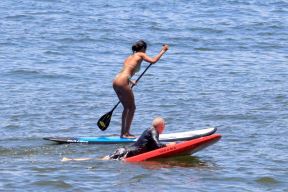 vensan kasel vinsent tina kunaki kupaći plaža fotografije