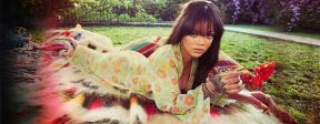 rijana rihanna grudi dekolte donji ves savage x fenty fotografije