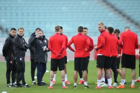 fudbalska reprezentacija srbije trening stadion baku 