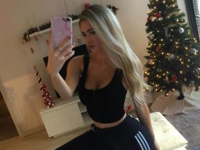 nfl zvezda devojka model tik tok milion pratilaca dzena aleksa berman nik bosa