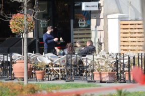 otvorene baste kafica beograd nove mere foto