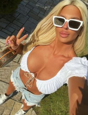 jelena karleusa gola 