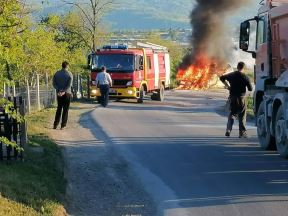 saobracajna nesreca selo vranici cacak upalio se automobil foto