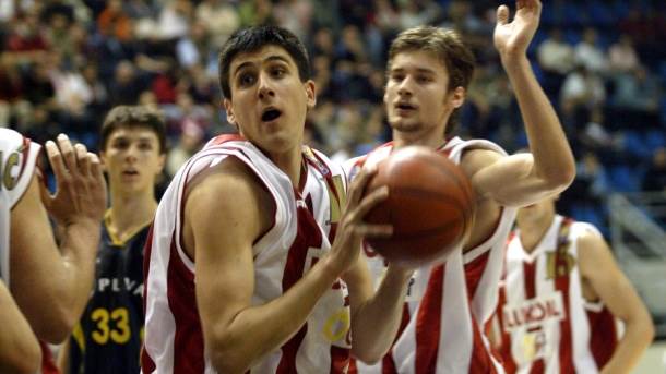 Audi Milka Bjelice propao kroz garažni lift zgrade na Vračaru